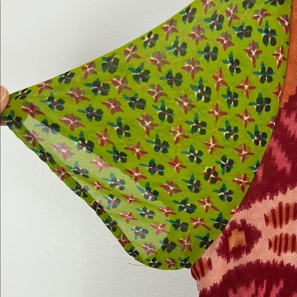 Scotch & Soda Patterned Red and Green Short Sleeve Top Women's Top Size 2 - Picture 4 of 9